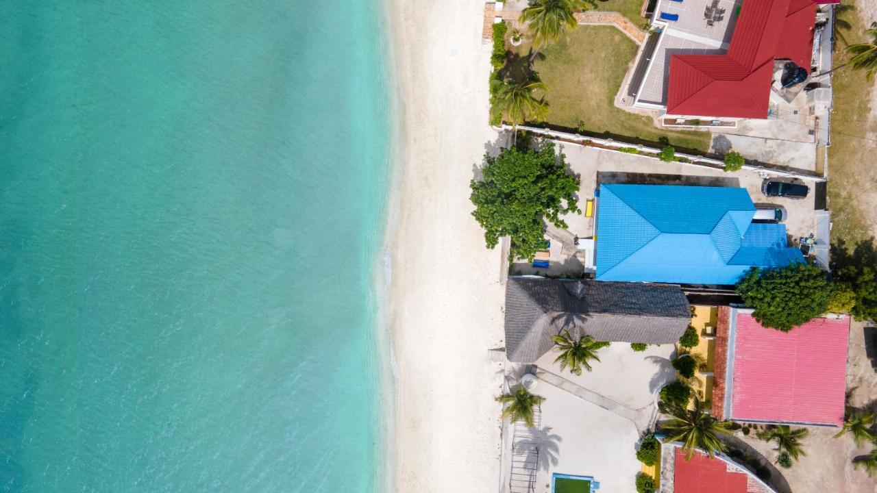 Uroa Beach Lodge Kültér fotó