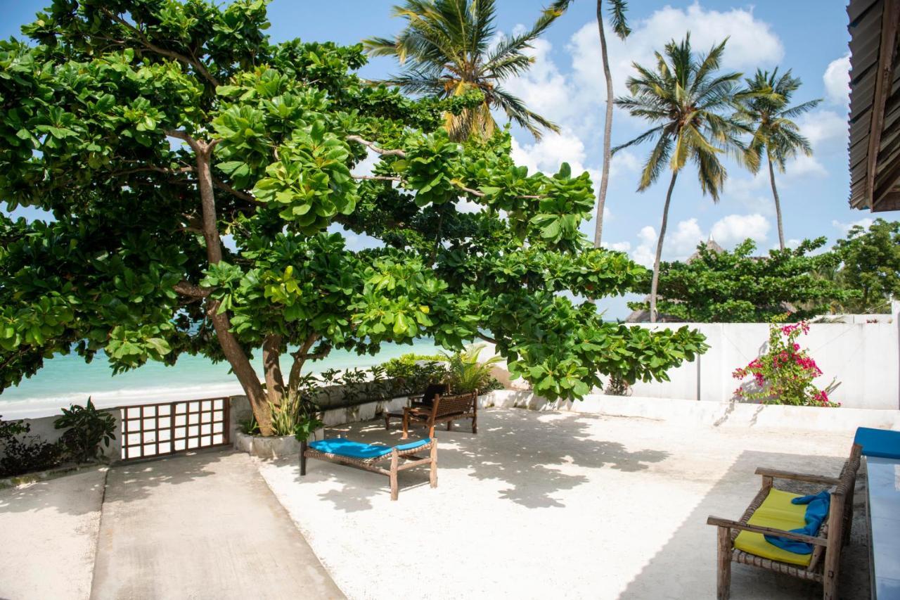 Uroa Beach Lodge Kültér fotó
