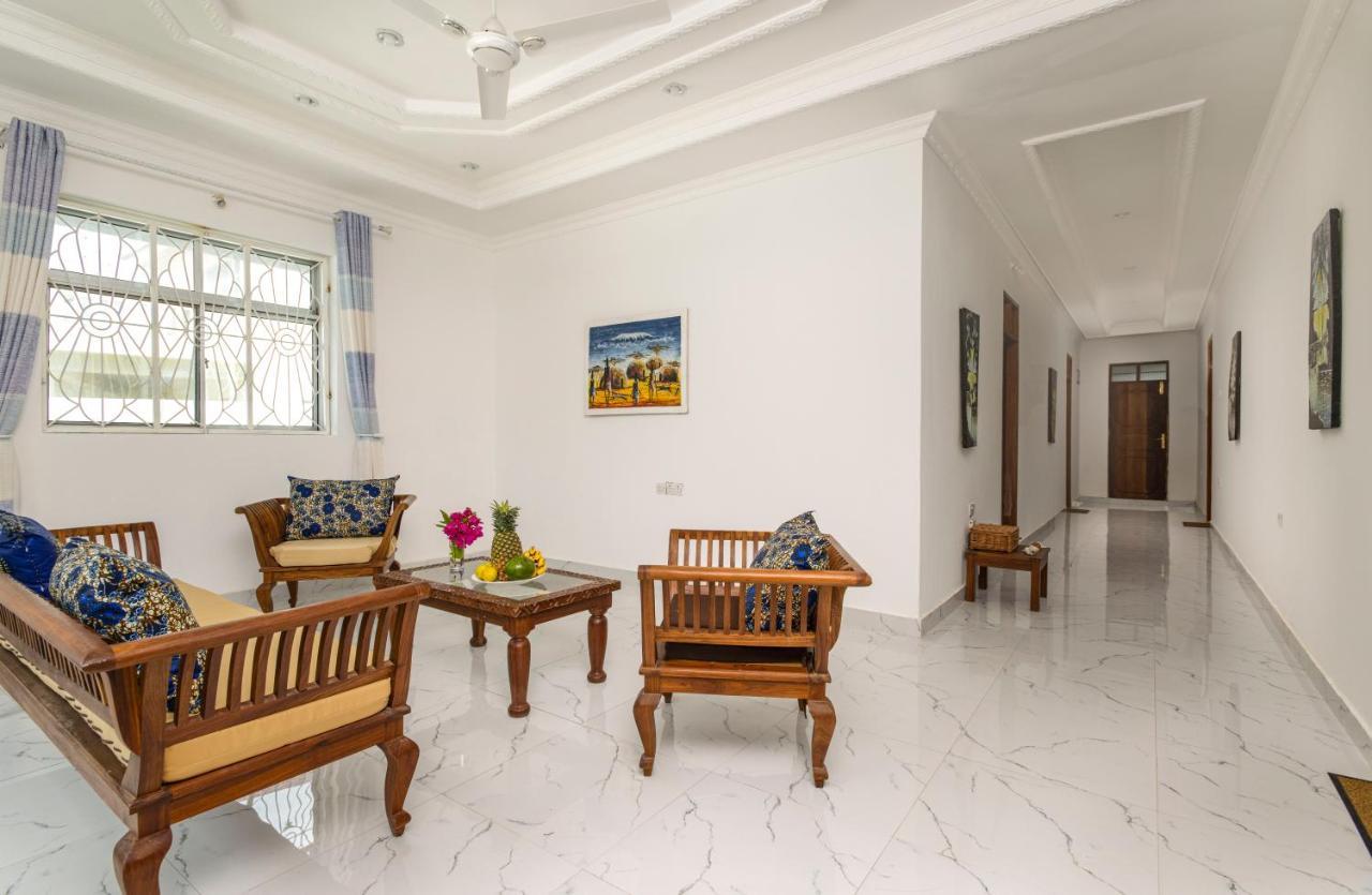 Uroa Beach Lodge Kültér fotó