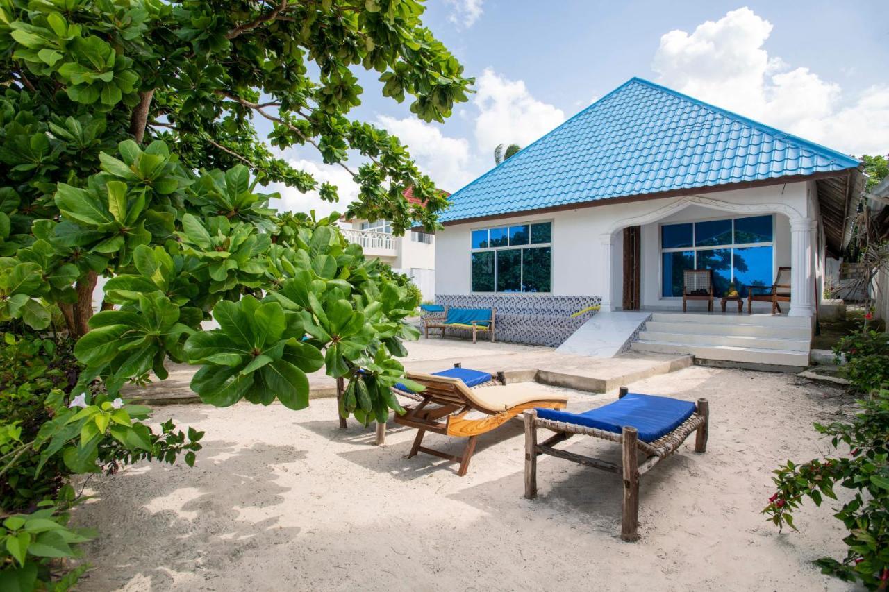 Uroa Beach Lodge Kültér fotó