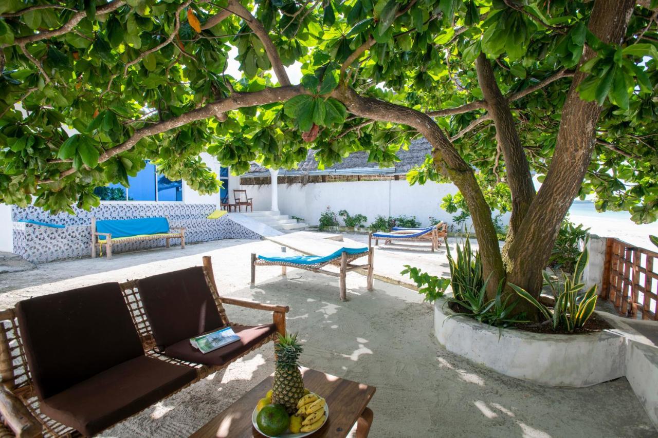 Uroa Beach Lodge Kültér fotó